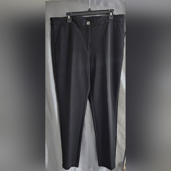 Alfini Black skinny leg pants 16 - Picture 2 of 3